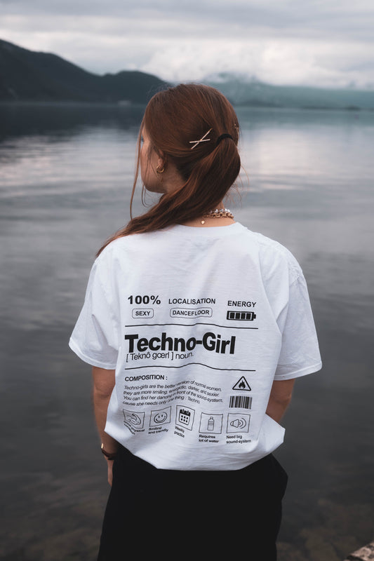 TECHNO GIRL